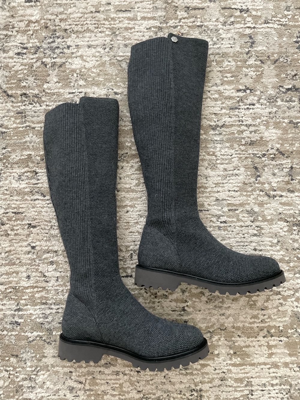 Vivaia Filipa Knee High Boots Chunky Lug Size 7 Dark Gray Water Repellent